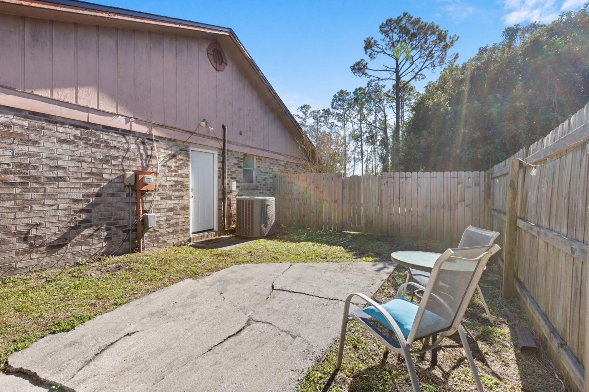 Pet Friendly Large Studio With Free Wi-Fi In Great Location! Orange Park Exterior photo